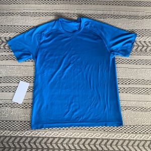 Lululemon Metal Vent Tech Short sleeve Large